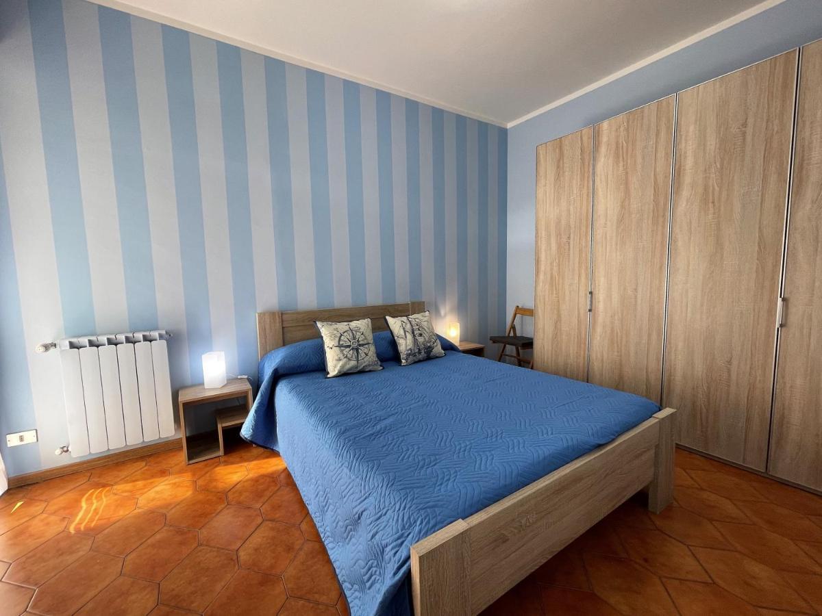 Stefano'S Guests House: 2 Bedrooms & Parking In فياريجيو المظهر الخارجي الصورة