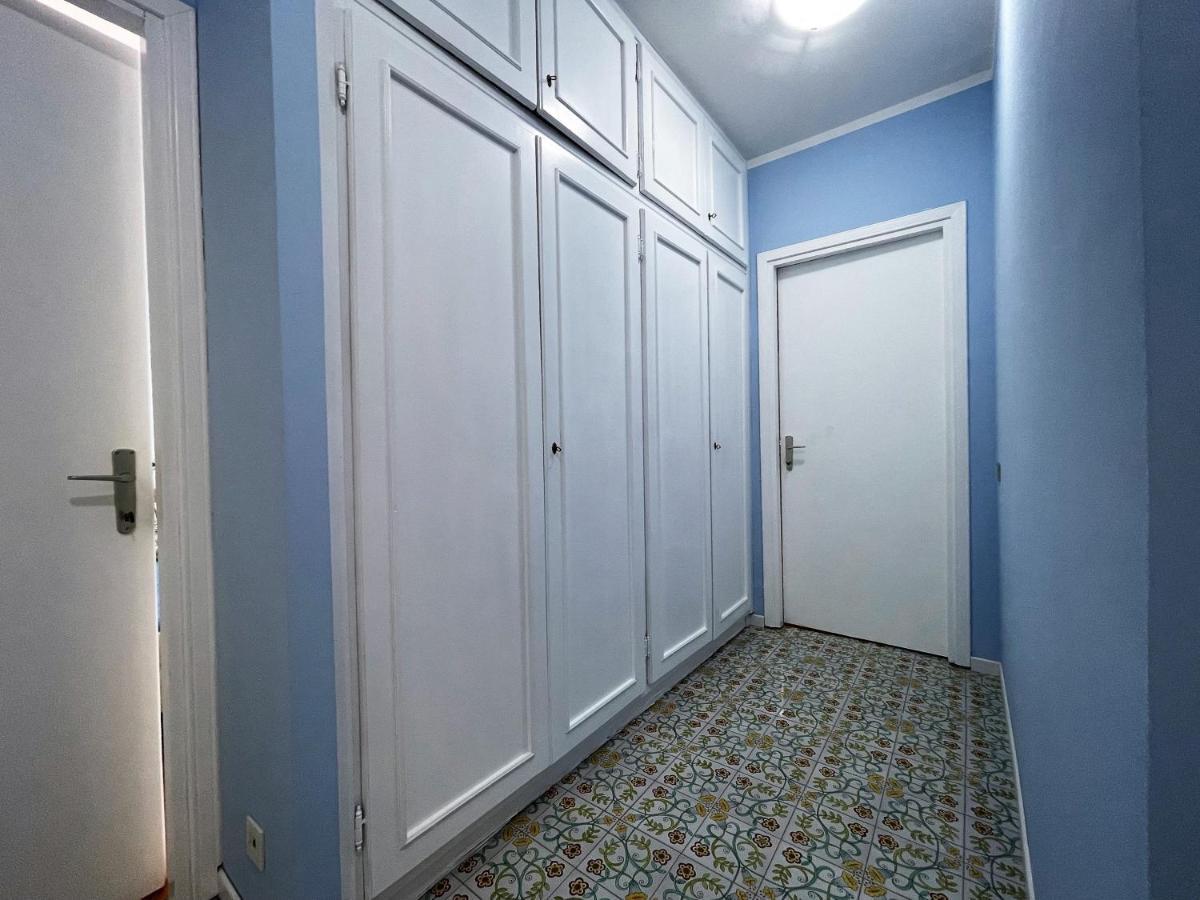 Stefano'S Guests House: 2 Bedrooms & Parking In فياريجيو المظهر الخارجي الصورة